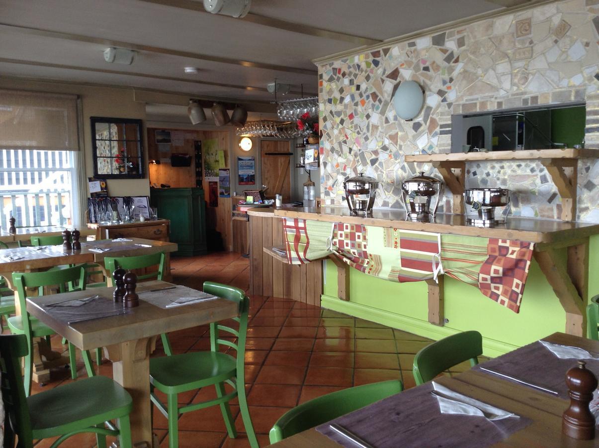 Restaurant Motel De La Plage Saint-Irénée Zewnętrze zdjęcie